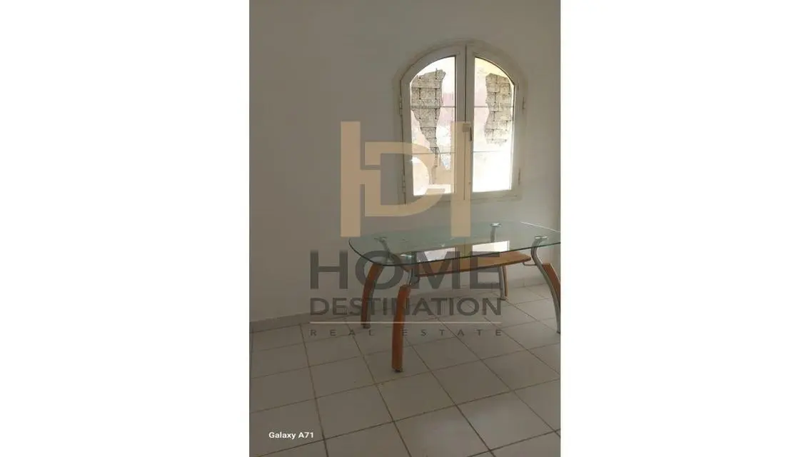 Luxury Apartment in Sky Plaza Mall