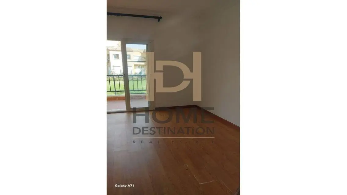 Luxury Apartment in Sky Plaza Mall