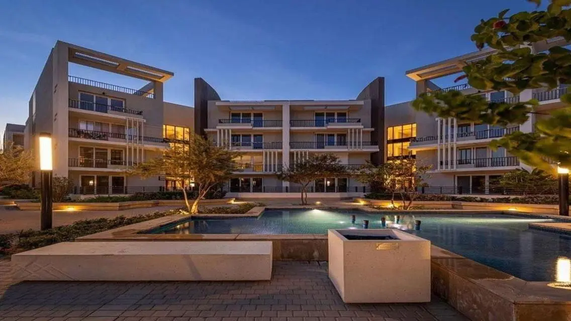 Luxury Apartment with Water View and Modern Design