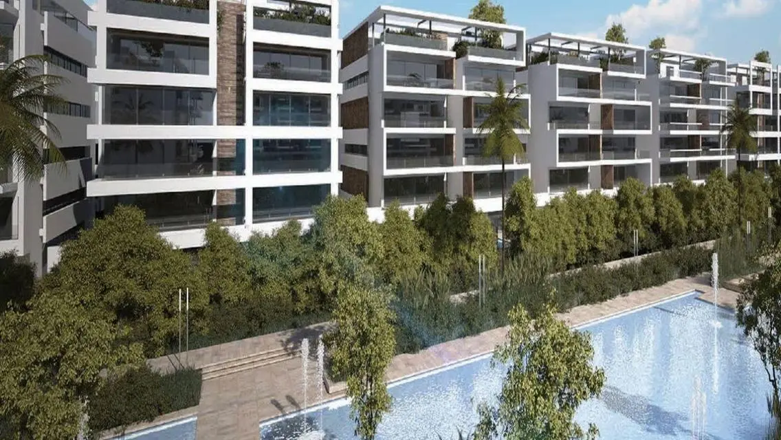 Luxury Apartment with Spacious Living