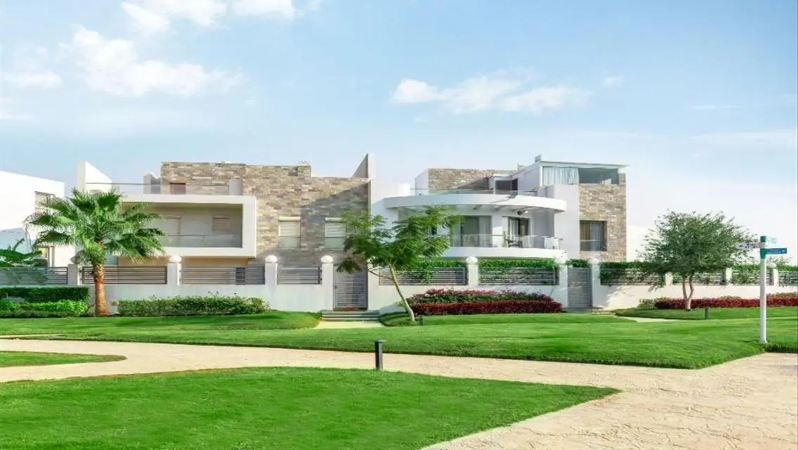 Luxury villa with private pool and garden in prime location