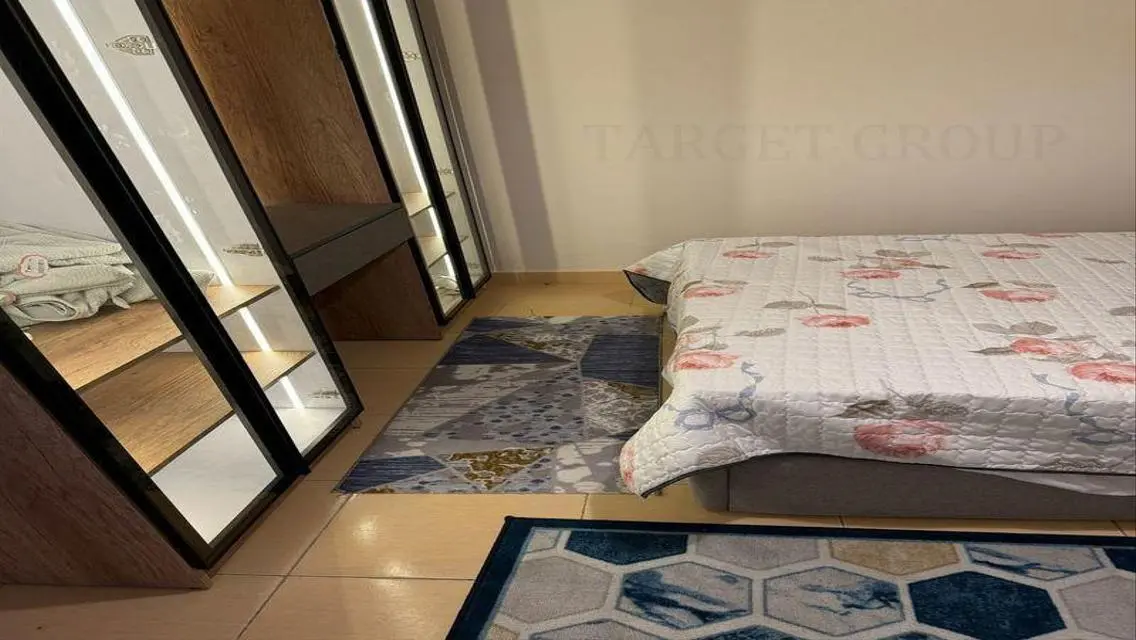Luxurious Apartment in the Heart of the City with Premium Features