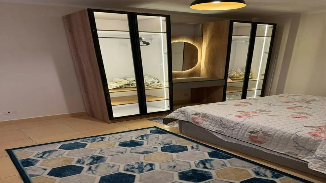 Luxurious Apartment in the Heart of the City with Premium Features