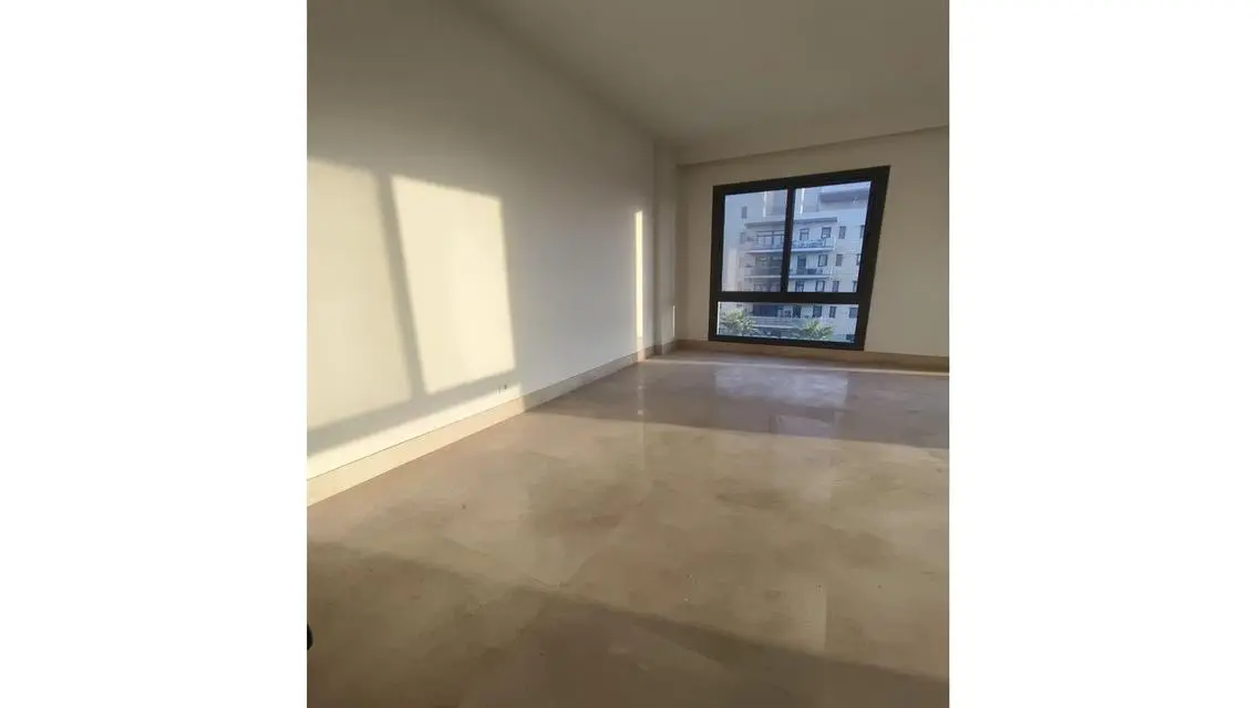 Luxury Apartment with Maid's Room and Premium Amenities