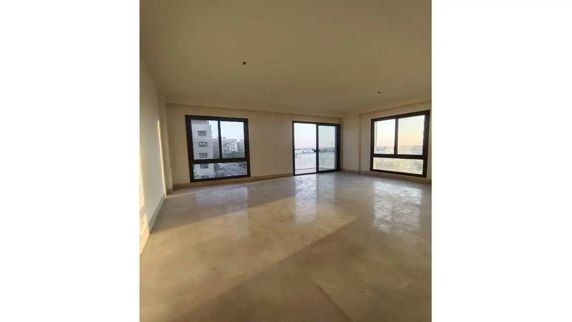 Luxury Apartment with Maid's Room and Premium Amenities