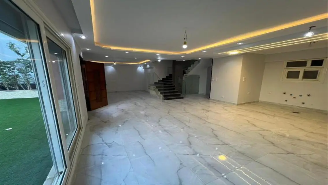 Luxury Home with Private Pool and Beautiful Garden