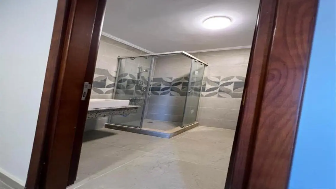Luxury Home with Private Pool and Beautiful Garden