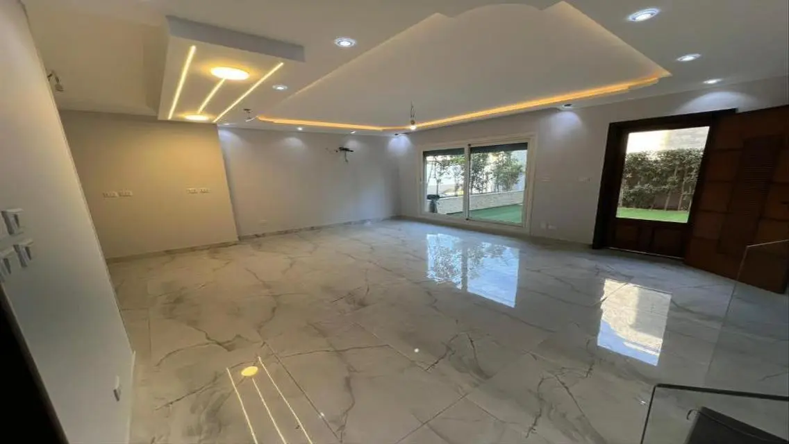 Luxury Home with Private Pool and Beautiful Garden