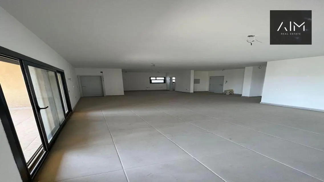 Luxury Apartment for Sale with Ample Space