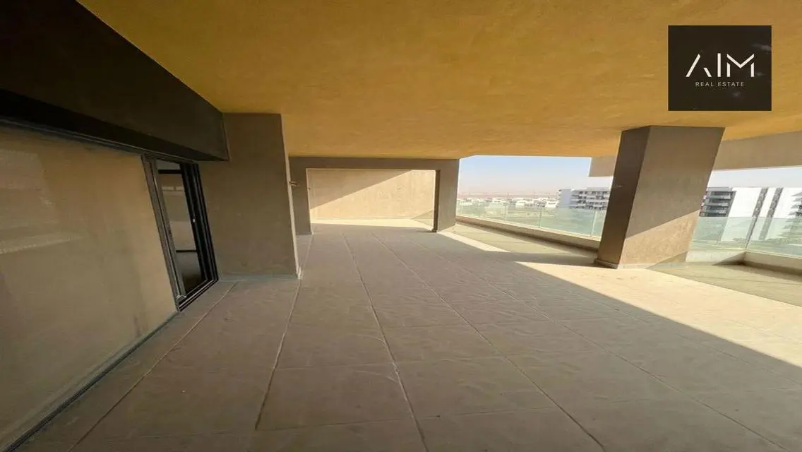 Luxury Apartment for Sale with Ample Space