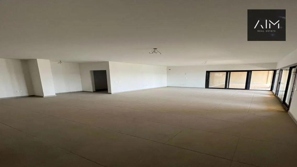 Luxury Apartment for Sale with Ample Space