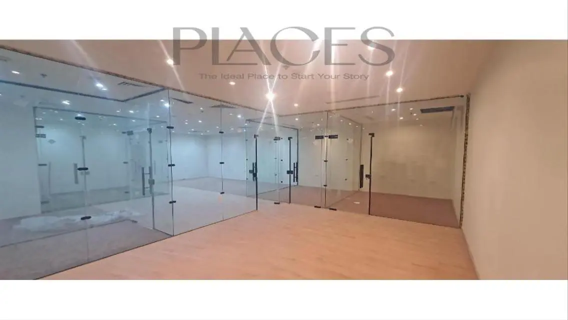 مساحة تجارية متميزة 1200 متر مع غرف اجتماعات