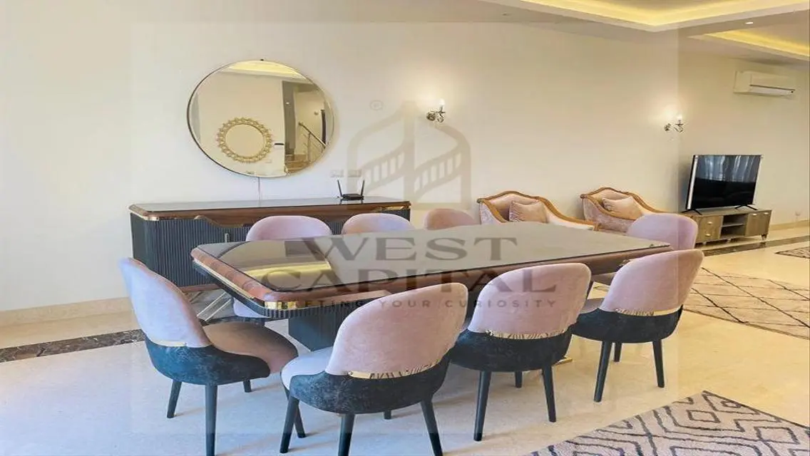 شقة فاخرة بمساحة كبيرة بسعر مناسب