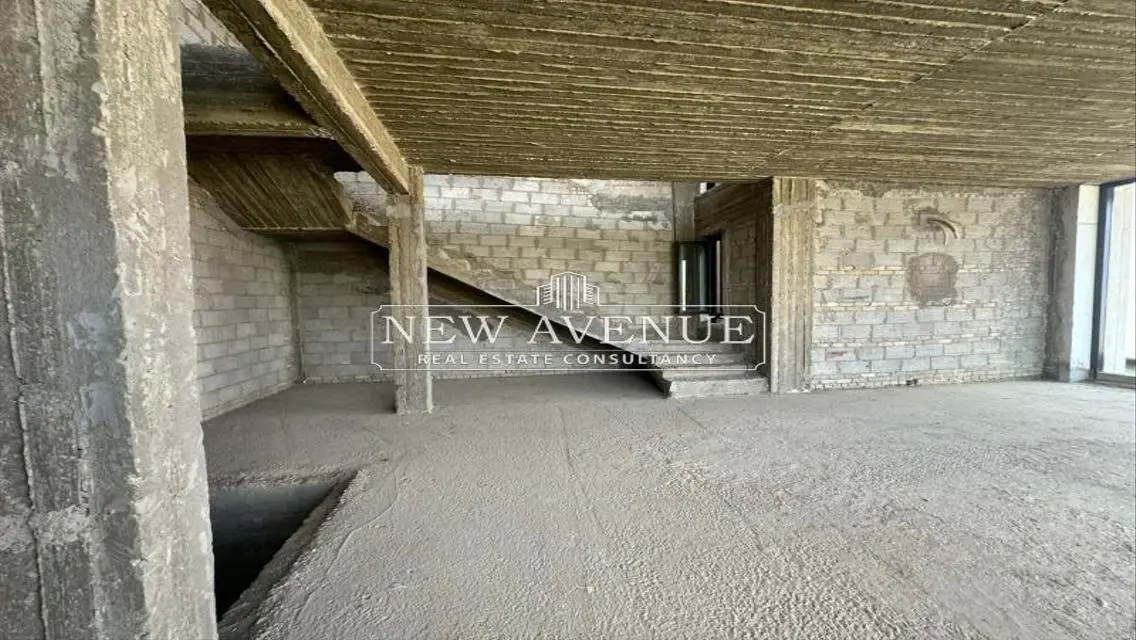 -189-Heartwork - Modern Office with Ample Space