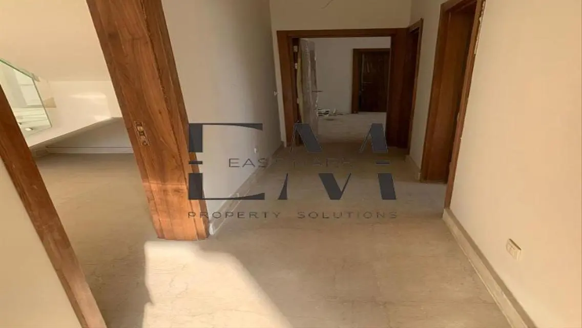فيلا فاخرة 7 غرف مقسمة على 220 متر