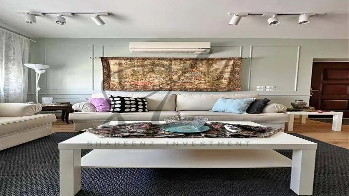 Luxury Apartment with Private Garden and Pool
