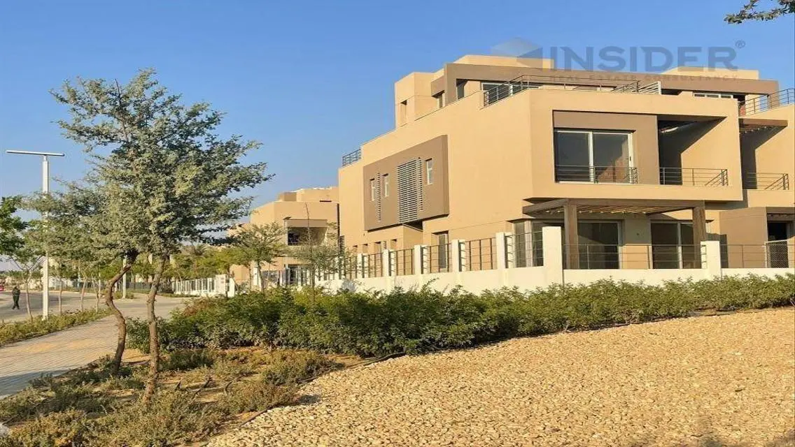 فيلا فاخرة مع مسبح خاص وحديقة خاصة في منطقة مميزة