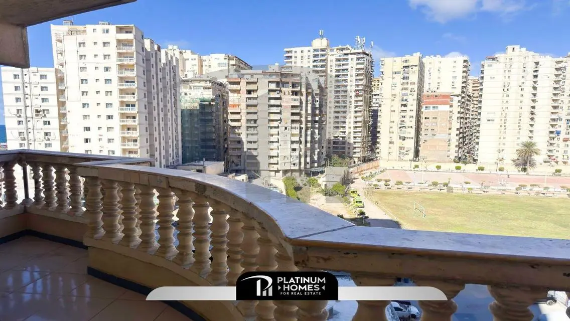 شقة سكنية فاخرة مع إطلالة بحرية