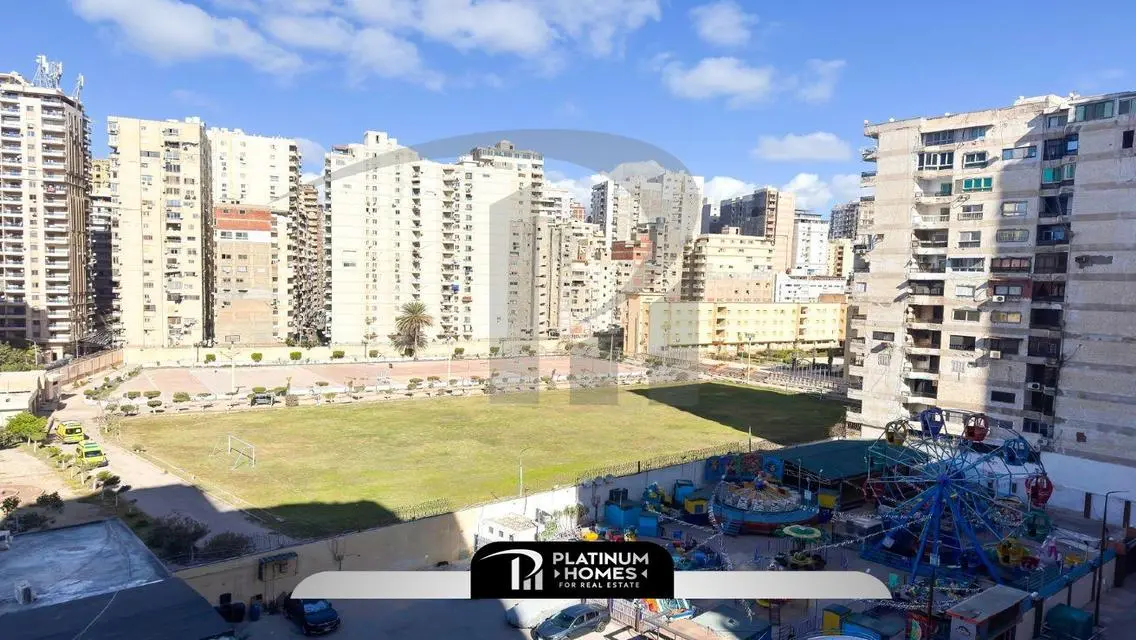 شقة سكنية فاخرة مع إطلالة بحرية