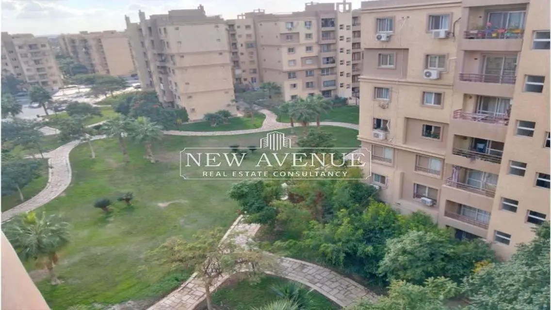 Stunning Apartment with Balcony and Security Guard