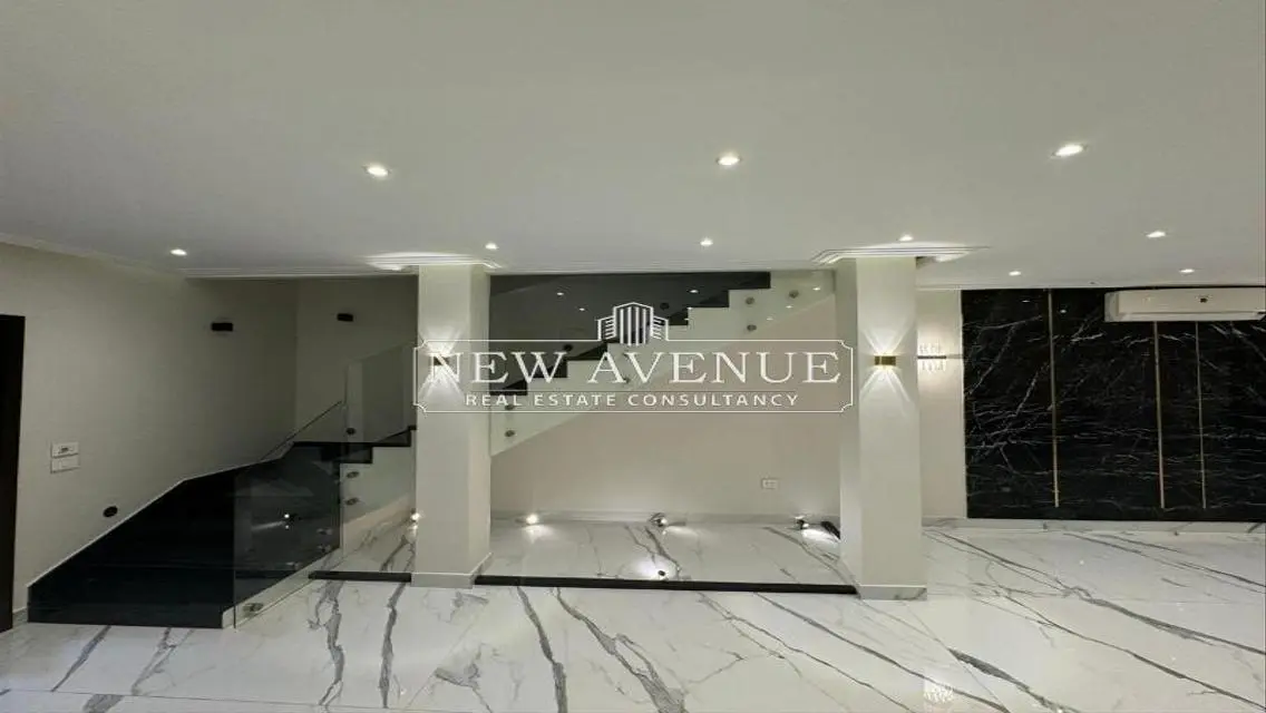 Luxury Apartment with Private Garden in the City Center