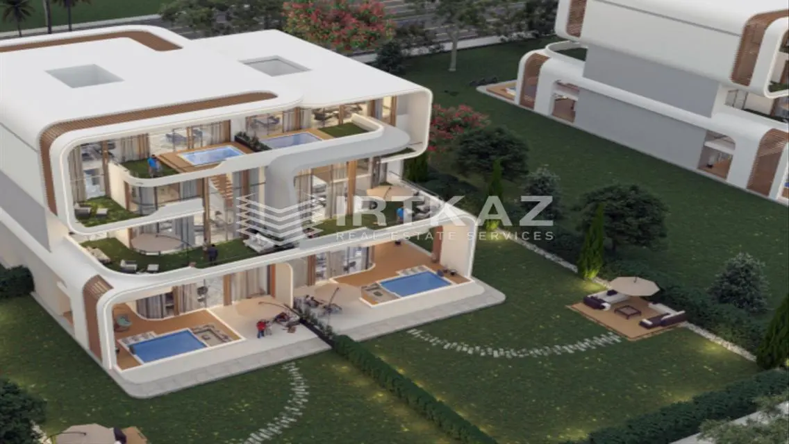 Luxury Triplex Villa Overlooking Lakes
