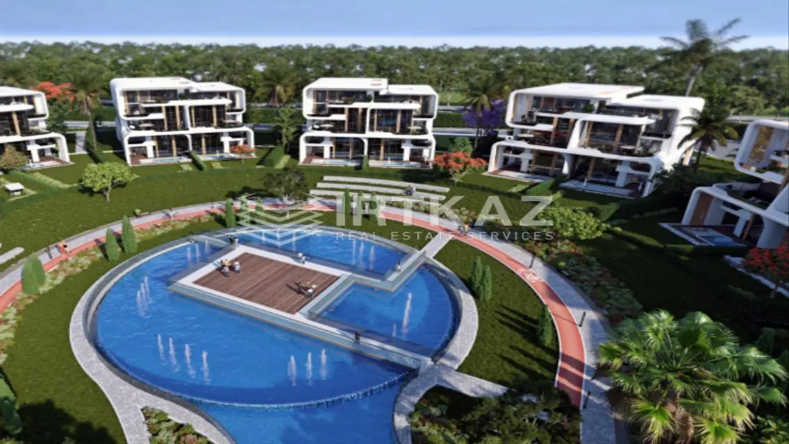 Luxury Triplex Villa Overlooking Lakes