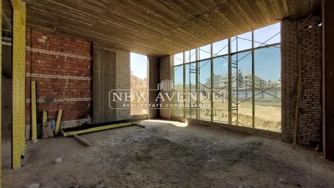 Premium Office Space - 2000 sqm for 2,550,000