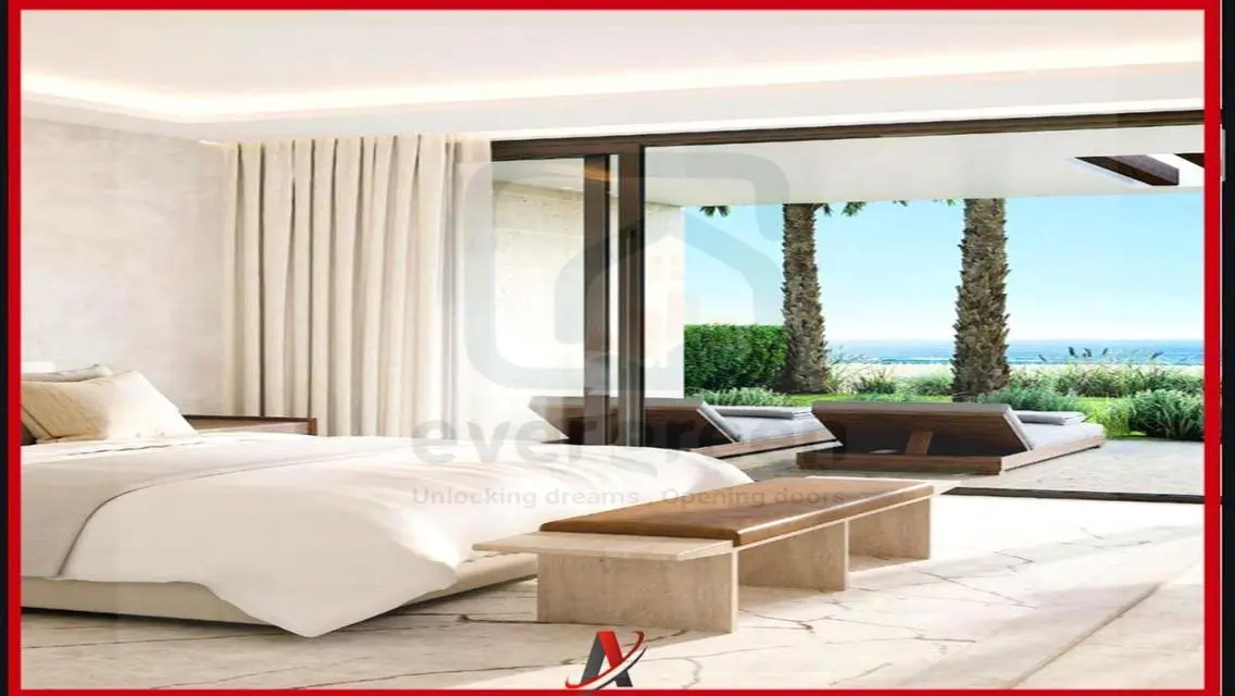 Stunning Apartment with Beautiful Lake View