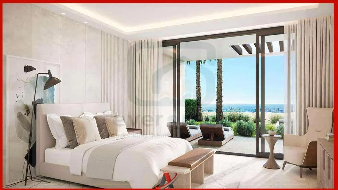 Stunning Apartment with Beautiful Lake View
