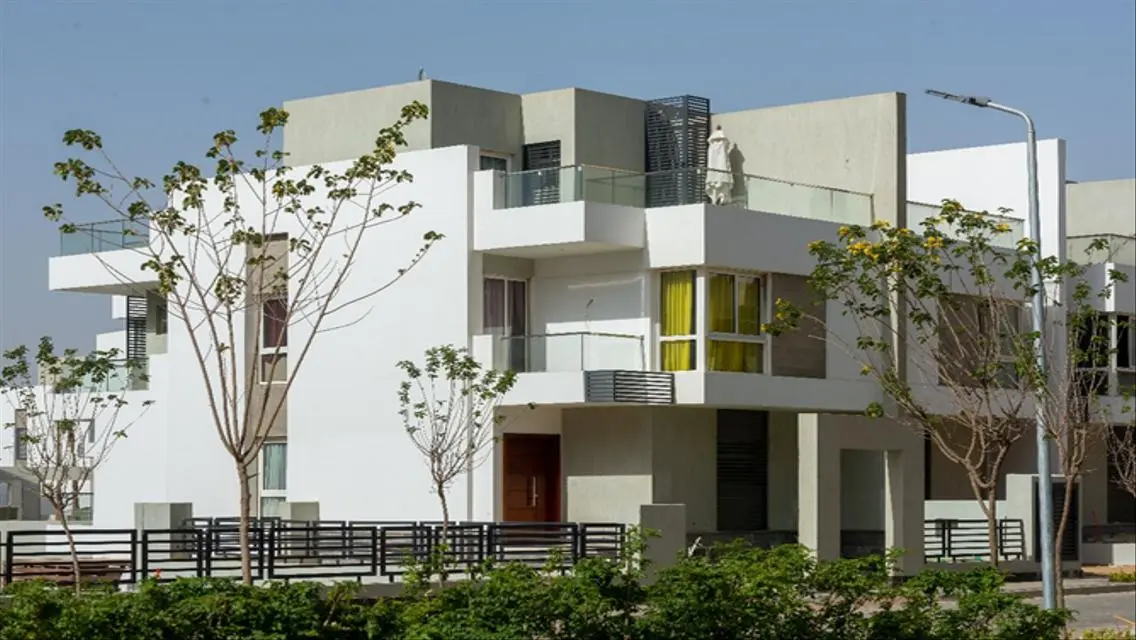 Luxury Villa for Sale with Expansive Space and Stunning Views