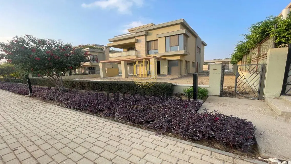 Luxurious Apartment for Sale - 590 Square Meters