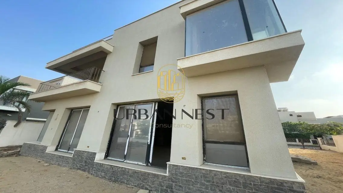 Luxurious Apartment for Sale - 590 Square Meters