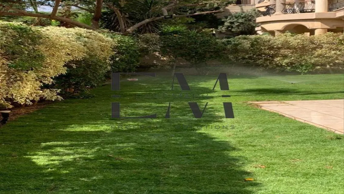 Stunning 3-Bedroom Apartment with Private Garden