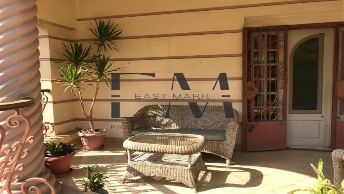 Stunning 3-Bedroom Apartment with Private Garden