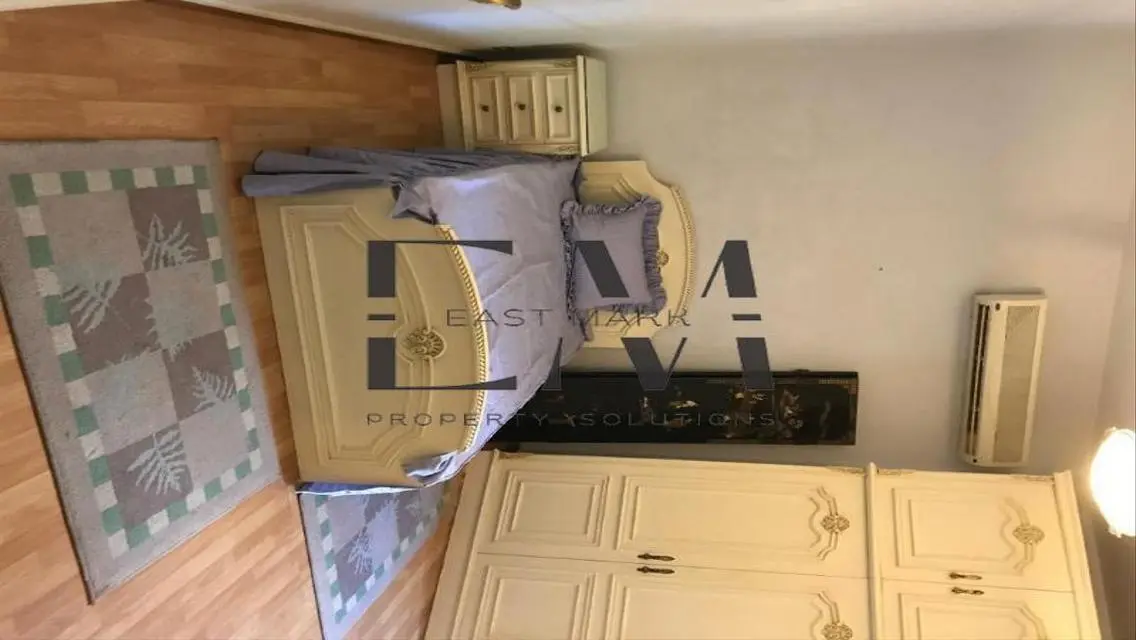 Stunning 3-Bedroom Apartment with Private Garden