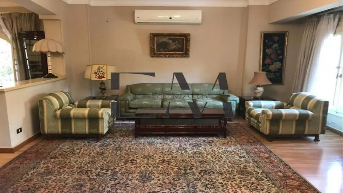 Stunning 3-Bedroom Apartment with Private Garden