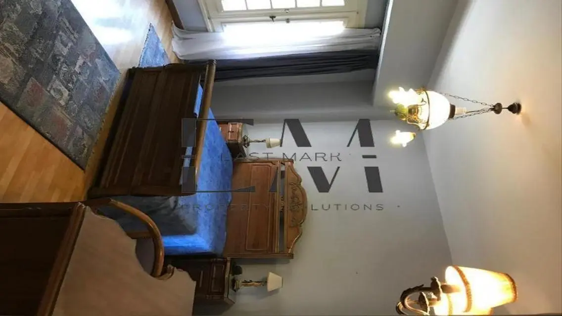 Stunning 3-Bedroom Apartment with Private Garden