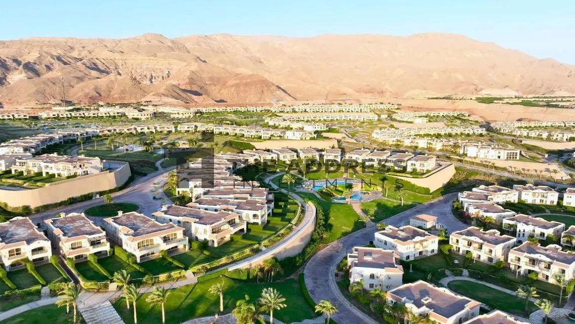 فيلا مذهلة للبيع في موقع استراتيجي