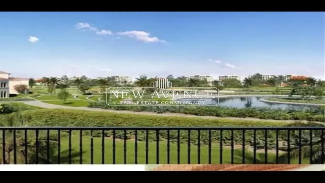 Luxurious Apartment with Spacious Private Garden in Prime Location