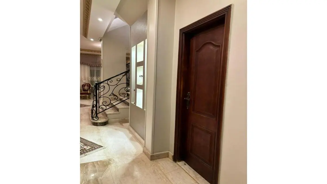 Luxury 4-Bedroom Apartment at an Attractive Price