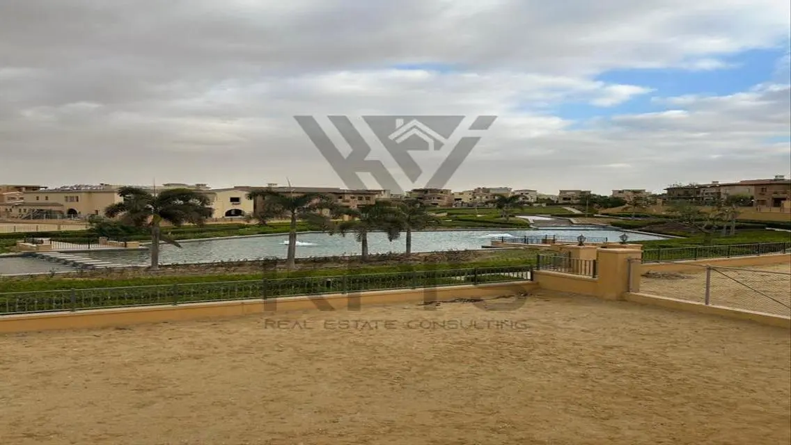 شقة فاخرة بإطلالات رائعة