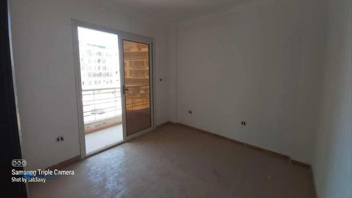 Luxury Apartment for Sale - 3 Bedrooms with Stunning Design