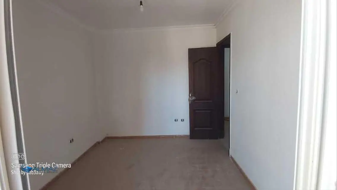 Luxury Apartment for Sale - 3 Bedrooms with Stunning Design