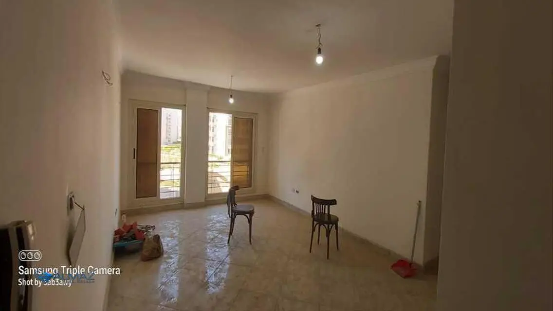 Luxury Apartment for Sale - 3 Bedrooms with Stunning Design