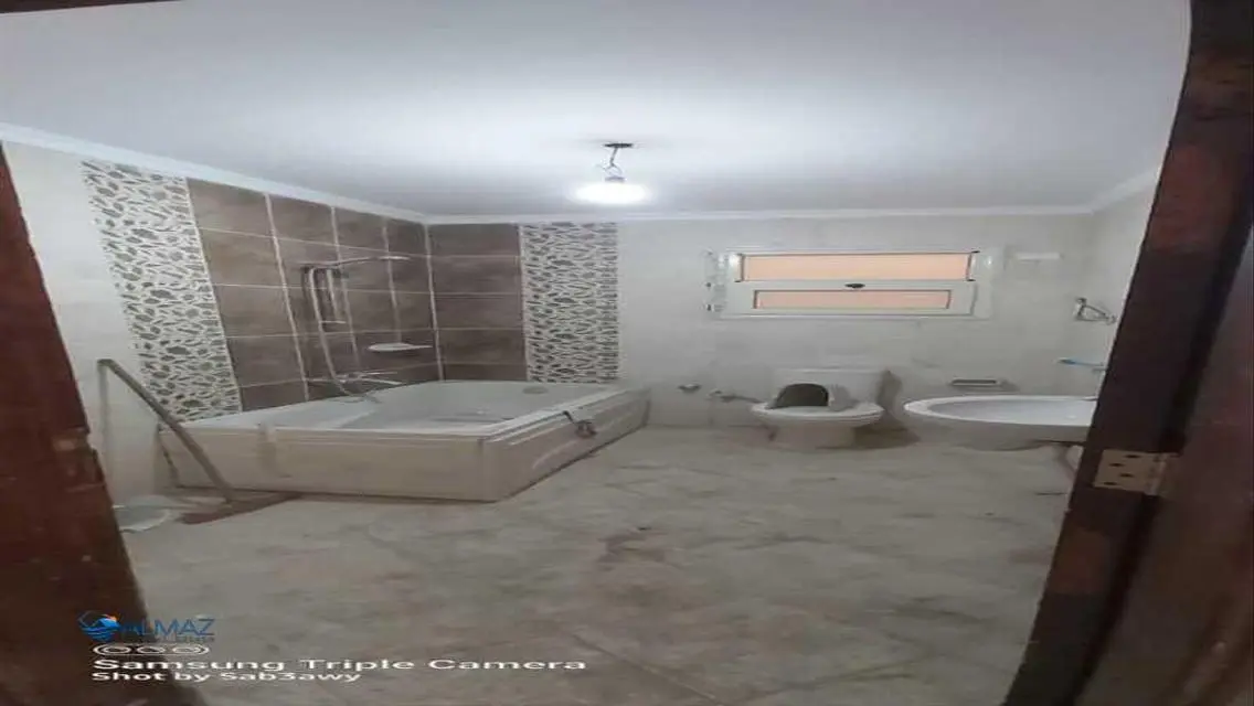 Luxury Apartment for Sale - 3 Bedrooms with Stunning Design