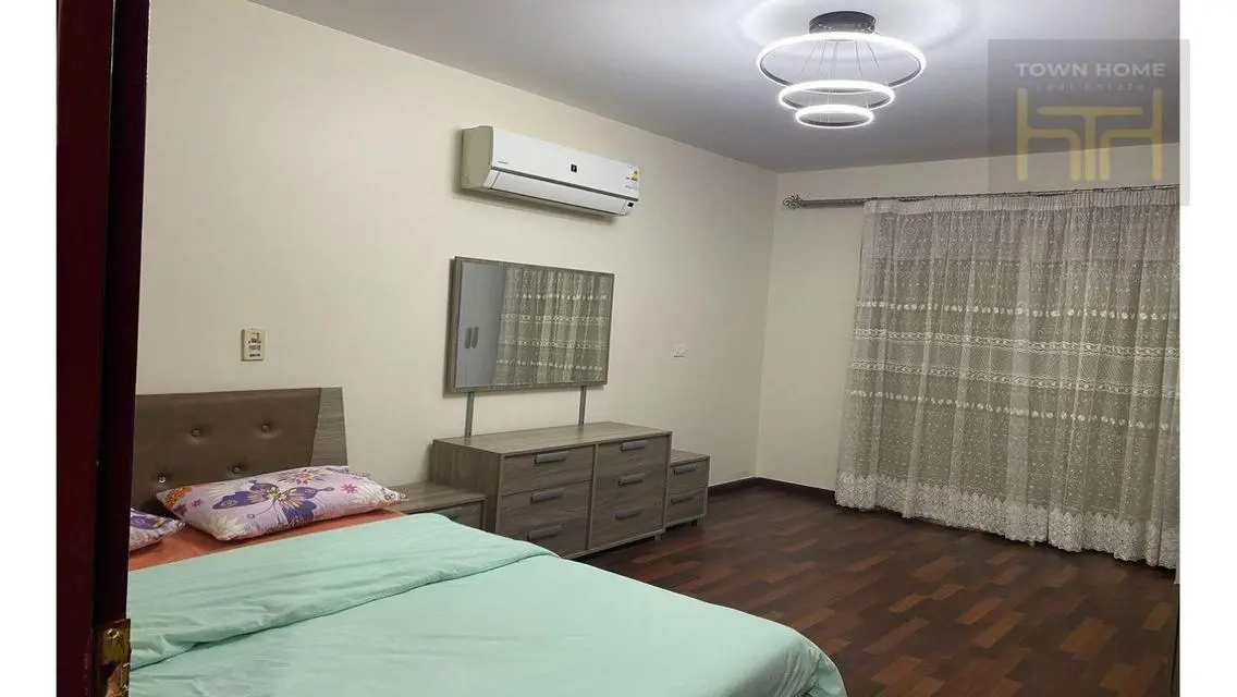 Luxury Apartment for Rent - 3 Bedrooms and Living Room in the City Center