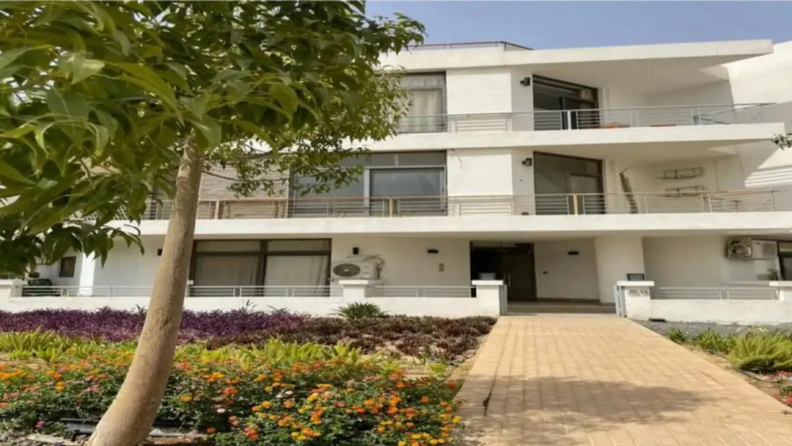 Luxury Villa for Sale in the Heart of the City