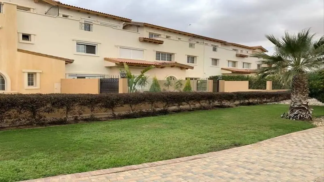 Luxurious Apartment with Private Garden and Shared Pool