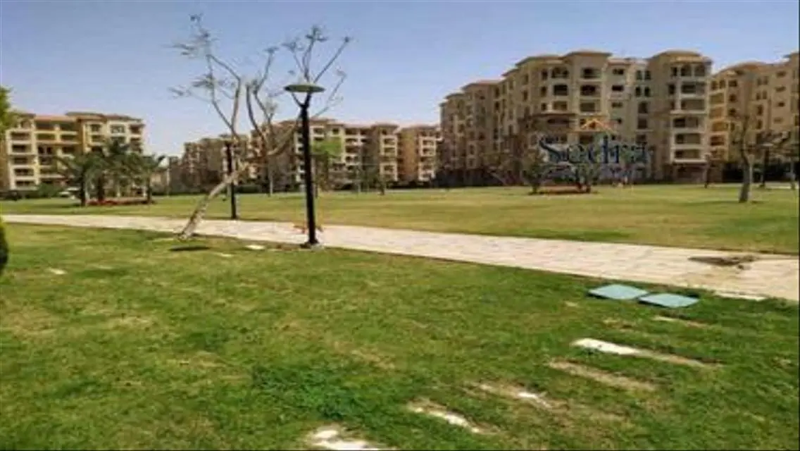 شقة فاخرة في مجمع مدينتي الجديدة